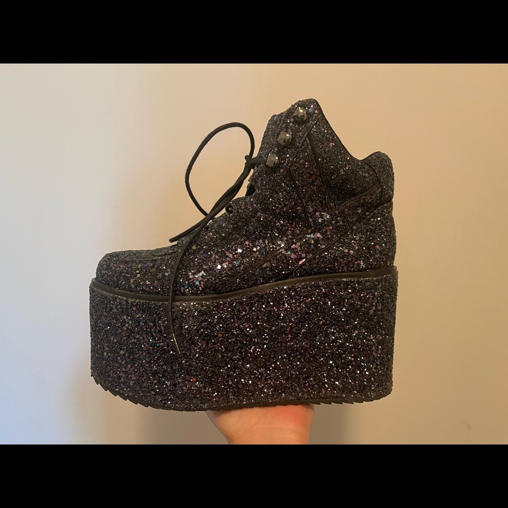 YRU Platforms